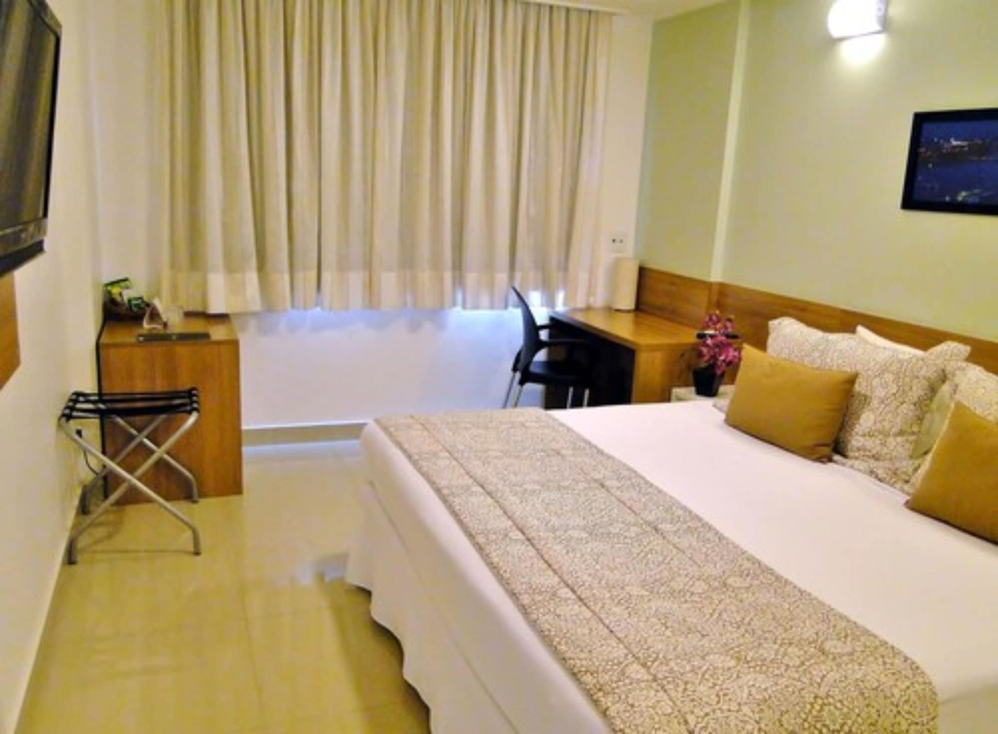 Alameda Vitoria Hotel Extérieur photo