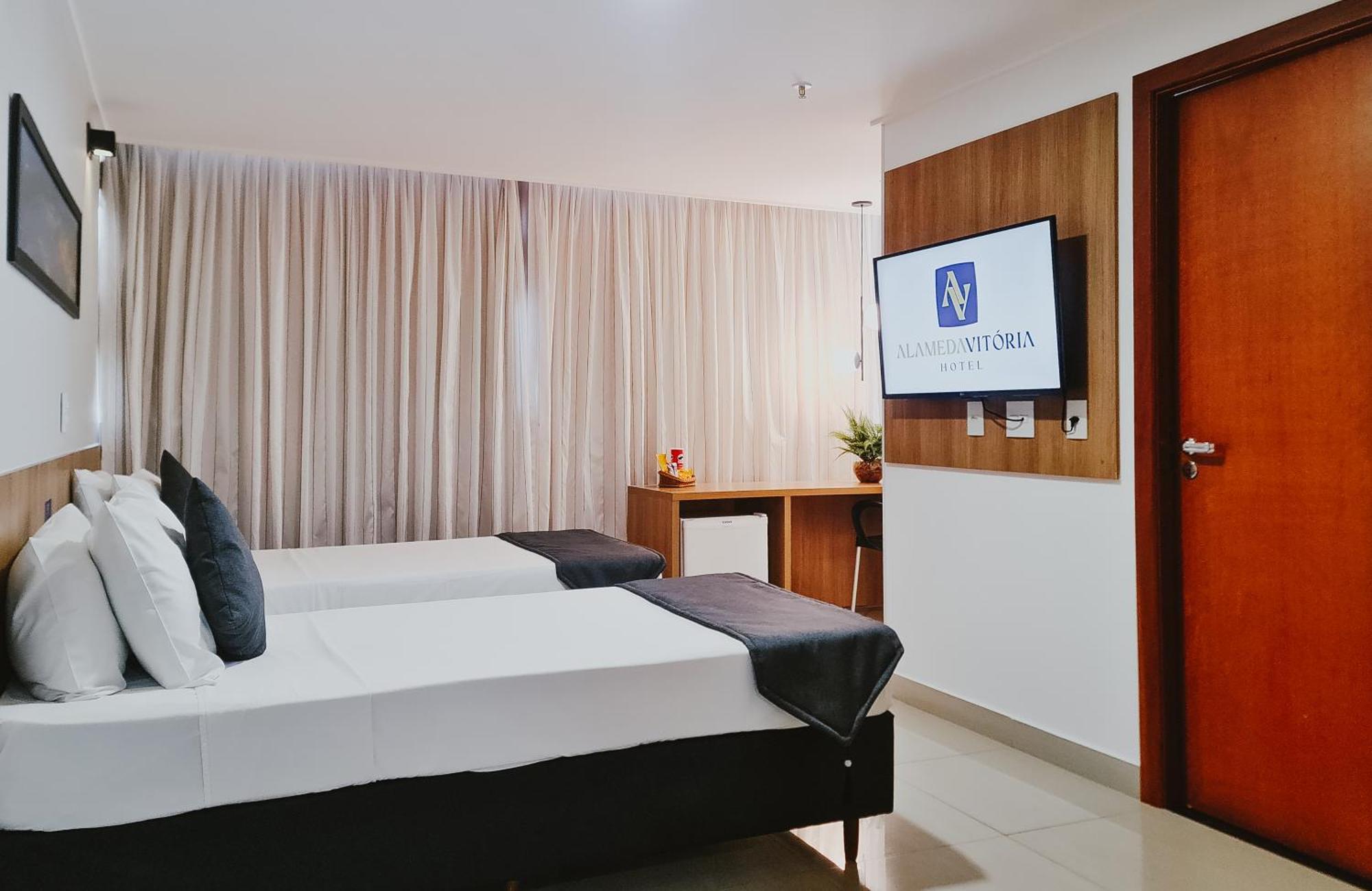 Alameda Vitoria Hotel Extérieur photo