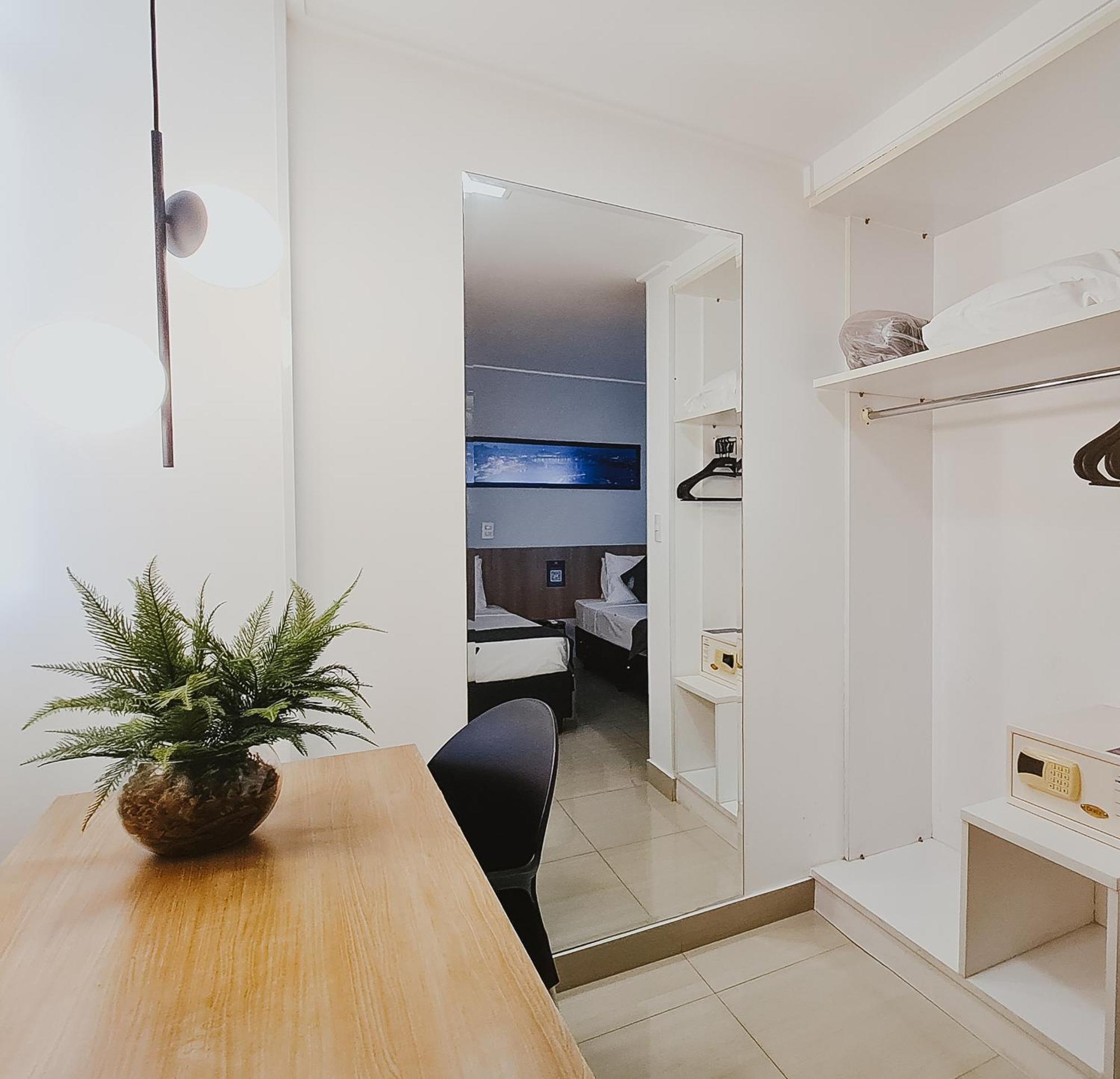 Alameda Vitoria Hotel Extérieur photo